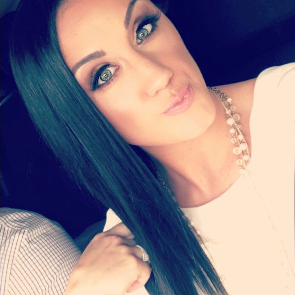 Meet your Posher, Jennifer